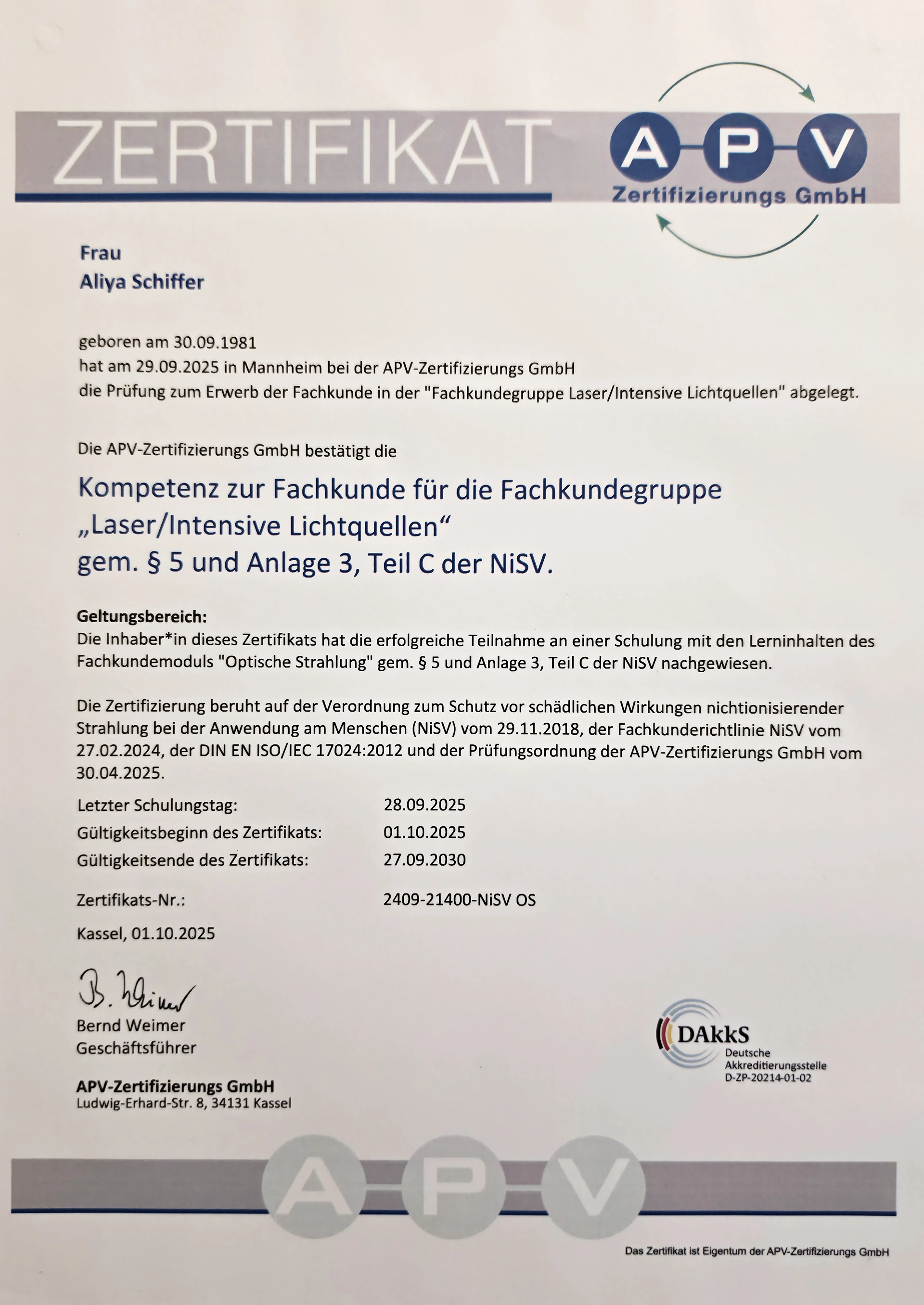 NisV-Zertifikat 2025 von Aliya Schiffer
